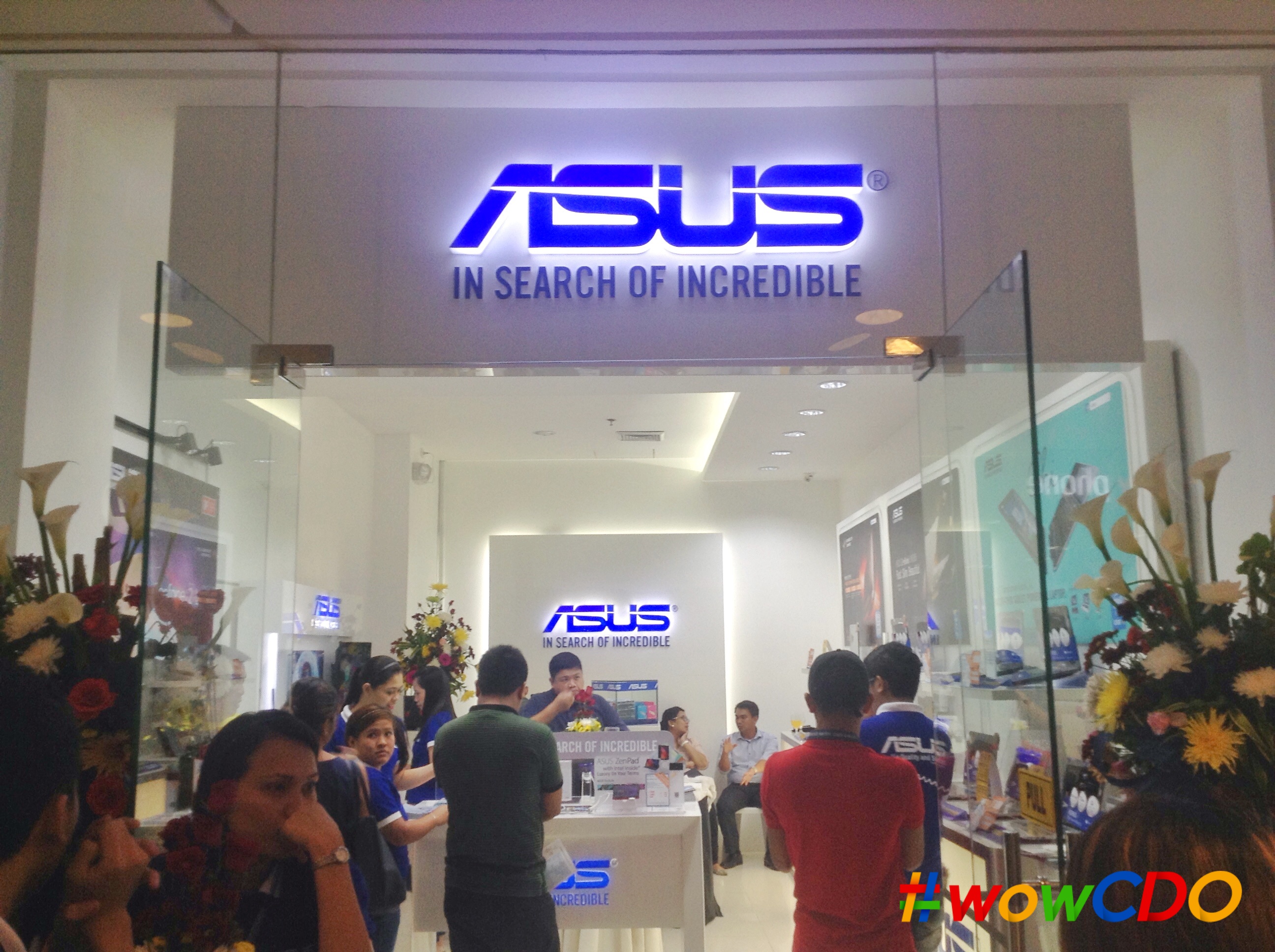 ASUS opens concept store in CDO